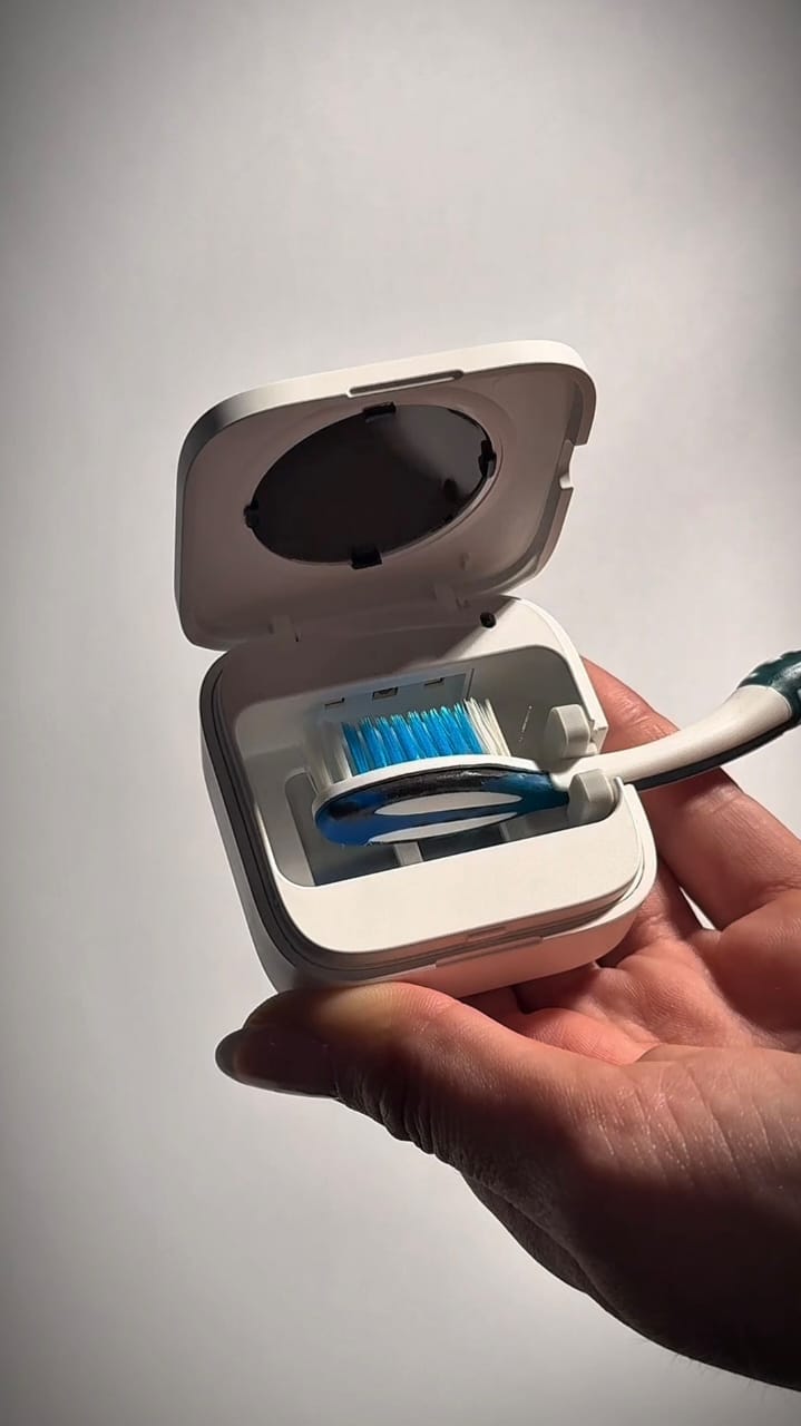 Portable UV-C Toothbrush Sanitizer